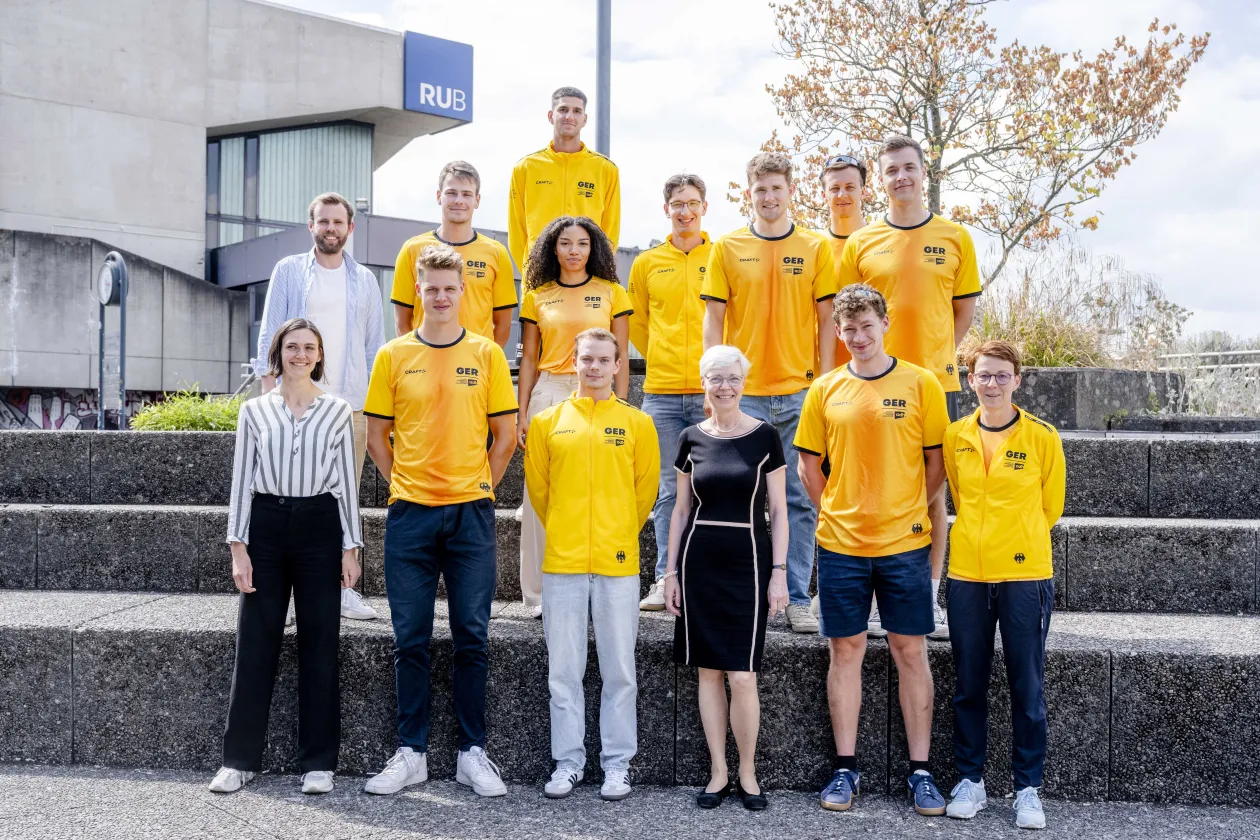 Das Team der Rub-AthletInnen mit HSP-Mitarbeitenden Ines Lenze, Mirco Kreyenkamp und Carla Werner