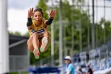 Samira Attermeyer in the long jump (jumping phase)