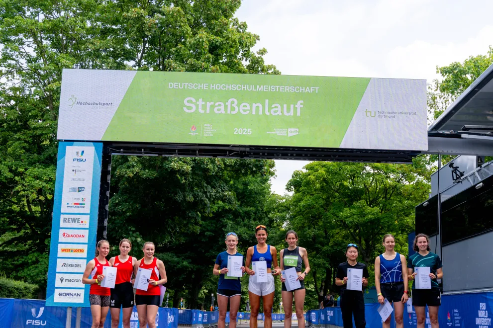 Die RUB-Frauen auf Platz 1 des Podestes in der Teamwertung